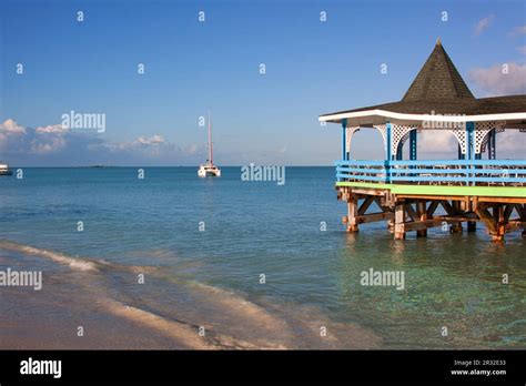 Dickenson Bay, Antigua Stock Photo - Alamy