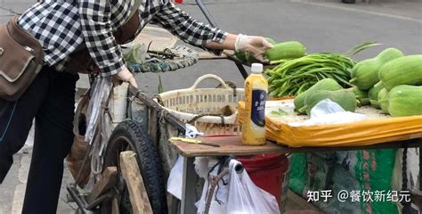 为何大家宁愿去超市买菜，也不愿买路边老人的菜？4个原因很无奈 知乎