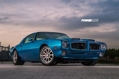 Restomod 1971 Pontiac Firebird