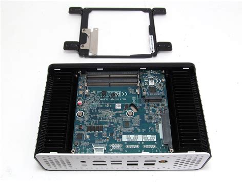 Zotac ZBOX CI660 nano barebones Mini-PC Review - A look Inside ...