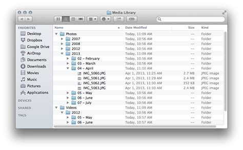 moving  aperture   simple folder structure vector