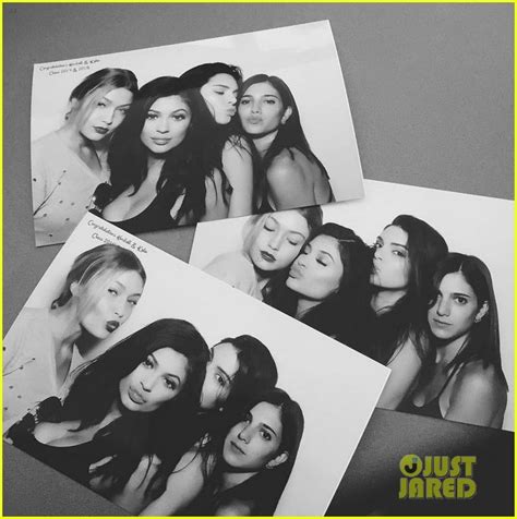 Kendall Kylie Jenner S Graduation Party Featured Lots Of Kardashian