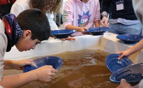 Gran éxito de la segunda edición de Expociencia ULE leonoticias