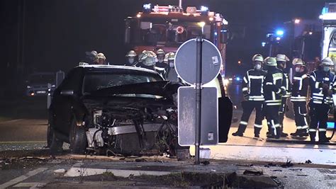 Nrw Aktuell Tv Rheinberg Schwerer Verkehrsunfall Fordert