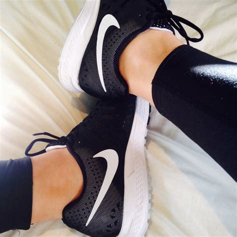 Beauty Bikini And Blogger Image 2737584 On Favim