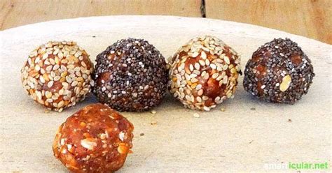 Gesunde Energy Balls Energiekick für zwischendurch Lebensmittel