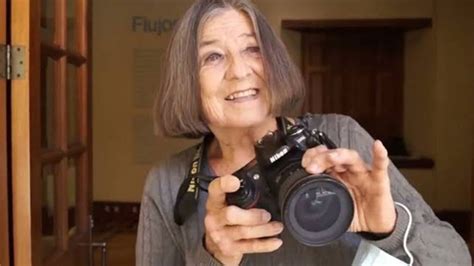 Muere la fotógrafa mexicana Lourdes Grobet a los 81 años Plumas Atómicas