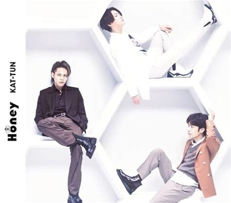 Kat Tun、2年半ぶりアルバムがチャート首位 成熟した雰囲気に満ちた充実の楽曲とボーカルの心地よさ Real Sound｜リアルサウンド