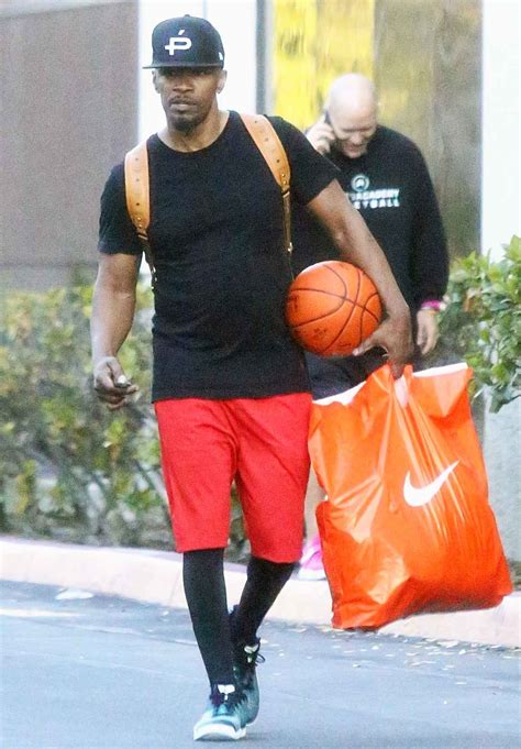 Katie Holmes Jamie Foxx Play Basketball On Valentines Day Pics Us