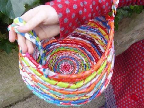 Handy And Light Plastic Bag Baskets 6 Step Guide Craft Projects For