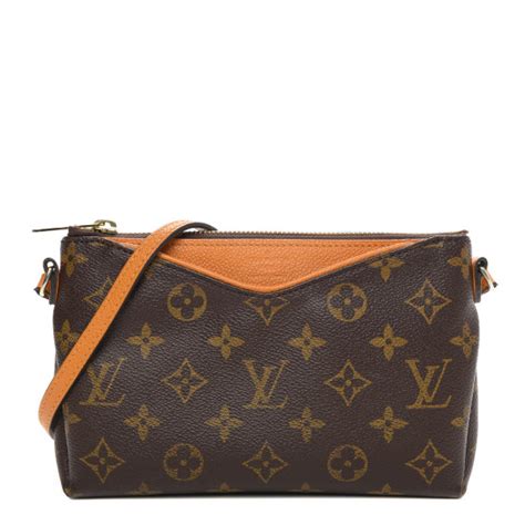 LOUIS VUITTON Monogram Pallas Uniformes Crossbody Safran 692216