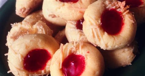 Resep Thumbprint Cookies Renyah Oleh Aura Amalia Cookpad