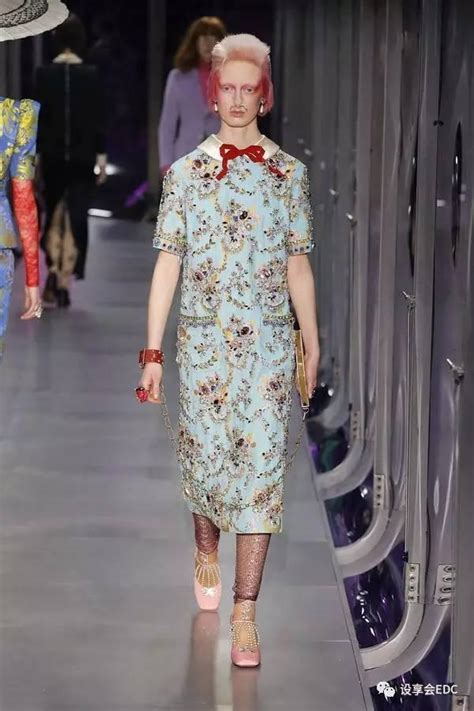 Gucci FW 2017花花世界極致紛繁 每日頭條