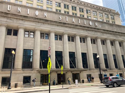 King plaza mall stores prepare for a massive holiday surge 17