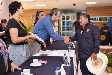 Entrega Unach Reconocimientos Al Personal Administrativo Por Su