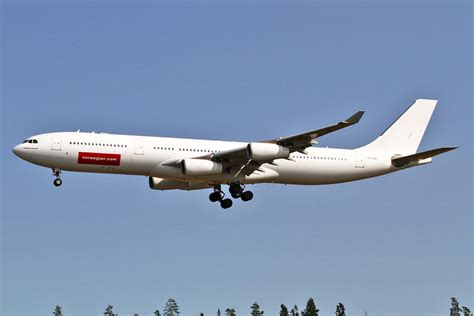 Cs Tqy Airbus A340 Norwegian Long Haul Landing Runway 01r Flickr