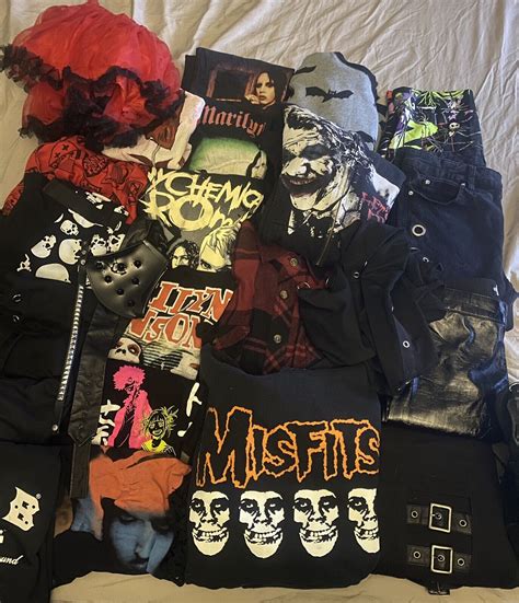 EMO SCENE GRUNGE PUNK Hot Topic MySpace Y2K Authentic Rare 24pc lot Bundle | eBay