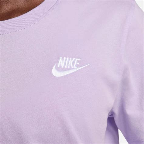 Camiseta Nike Sportswear Club Essentials Feminina Centauro