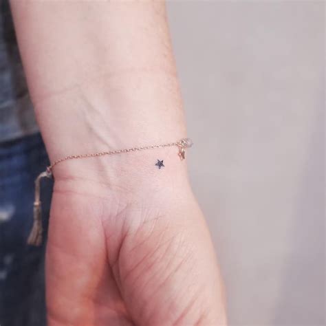 88 Captivating Star Tattoo Designs for Your Wrist – Stellar Statements ...