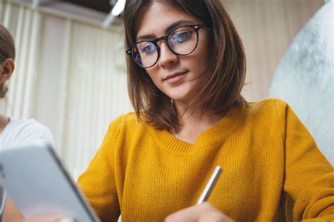 Comunicação no trabalho híbrido melhores práticas