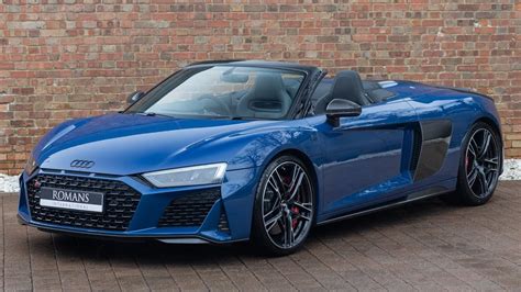 Audi R8 Spyder Blue