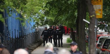 Un Nen De Anys Mata A Trets Nou Menors I Un Vigilant En Una Escola