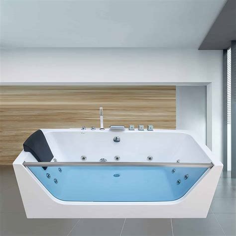 Whirlpool Tub vs. Air Tub: What's the Difference?