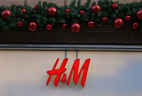 H M Shares Fall On Poor Reception To Quarterly Sales Globe Live Media