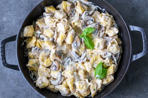 Creamy Mushroom Tortellini Momsdish