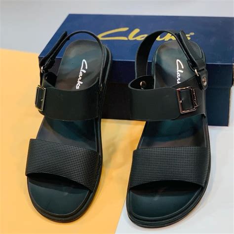 CLARKS MEN'S SANDALS — FEETERZ