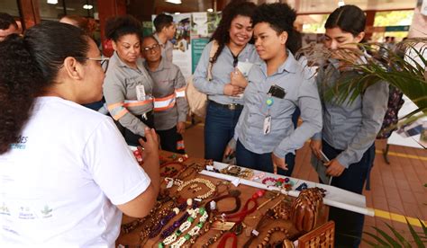 Matéria prima da Amazônia gera renda produção de biojoias