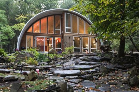 Eye-Catching Steel Quonset Hut™ Homes