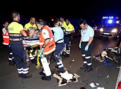 Muere un ciclista de 42 años al chocar de frente contra un motorista en