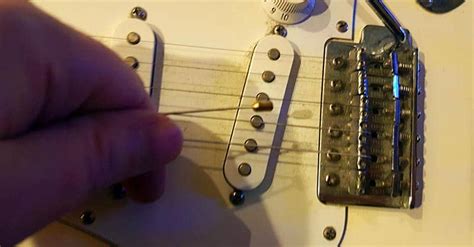 How To Restring An Electric Guitar Properly Music Industry How To