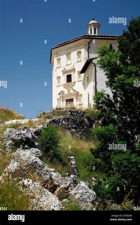 Chiesa Di Santa Maria Della Pieta Rocca Calascio Apennines Province