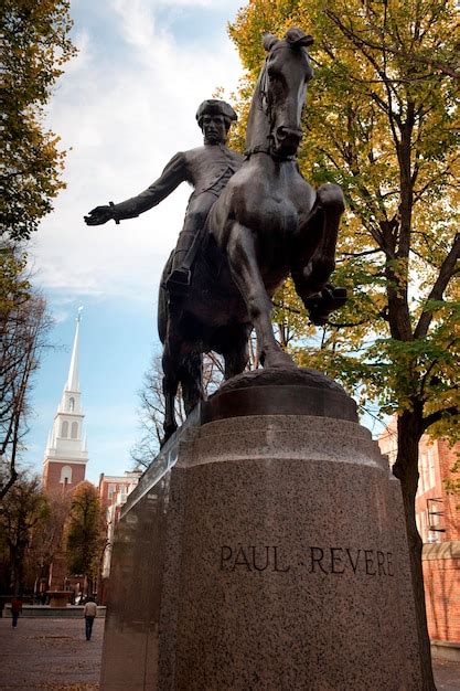 Premium Photo | Paul revere statue in boston, massachusetts, usa