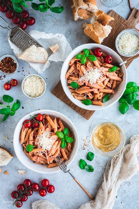 Penne Alla Vodka Pasta Mit Wodka Tomatensauce SavoryLens