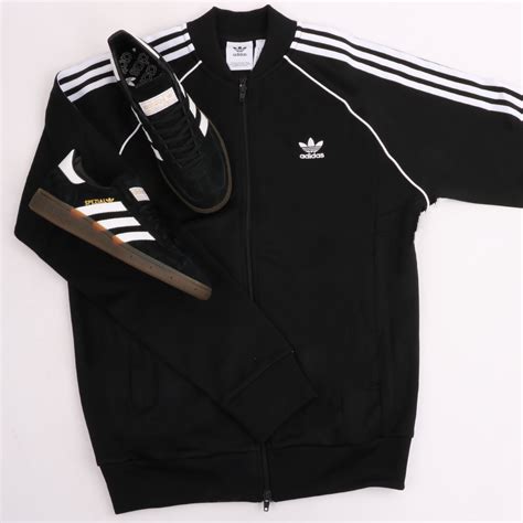 Arriba 71 Imagen Outfit Adidas Superstar Negras Abzlocalmx