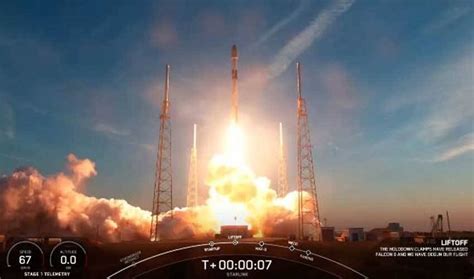 Spacex Luncurkan Satelit Generasi Baru Starlink V Mini