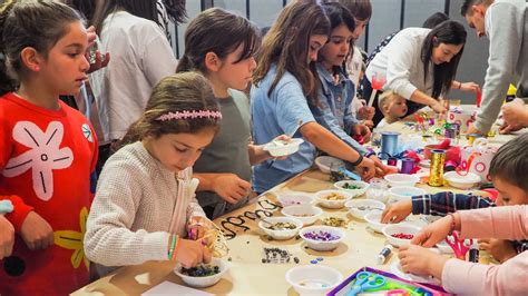 Gocsa Youth Enjoy Easter Craft Workshop Thethe Greek Herald