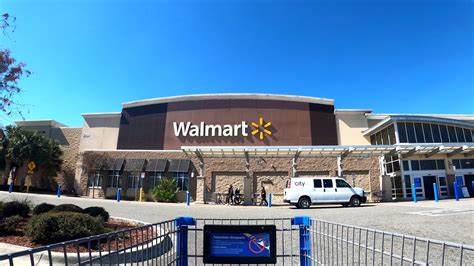 Shopping At Walmart Supercenter On Orange Blossom Trail In Orlando