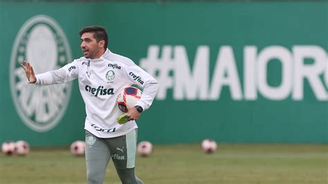 Les O Na Coxa Esquerda Titular De Abel Ferreira Ser Desfalque Do