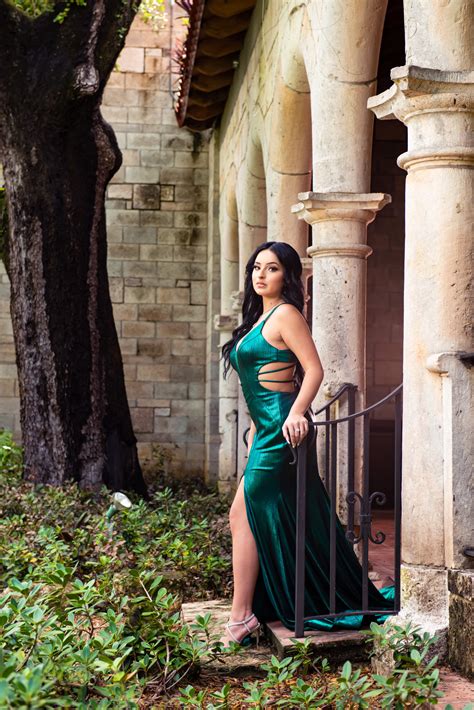 Emerald Glamour Dress - Miami Dress Rental