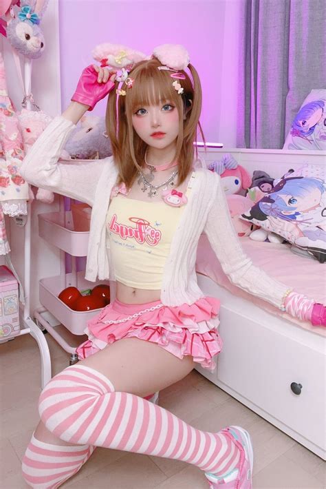 ボードCoser Tiểu Nhu 小柔SeeUのピン