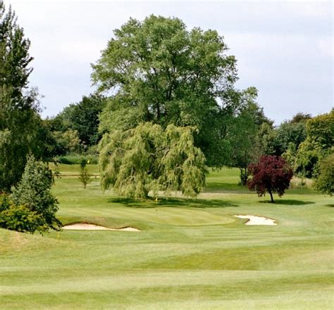 Harpenden Golf Club - UK Golf Guide