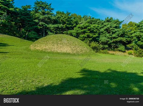 Korean Large Mounds Telegraph