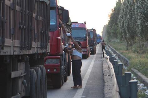 China Traffic Jam Enters Ninth Day The Epoch Times