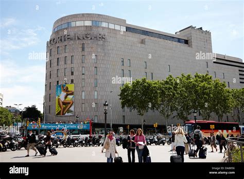 Corte Ingles Pla A Catalunya Fotograf As E Im Genes De Alta Resoluci N