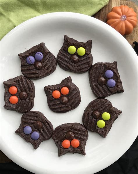 Savory Moments Dark Chocolate Black Cat Cookies Halloweentreatsweek