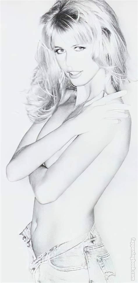 Claudia Schiffer Nude The Fappening Photo 995934 FappeningBook